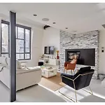 Duplex Center Of Paris By Studio Prestige